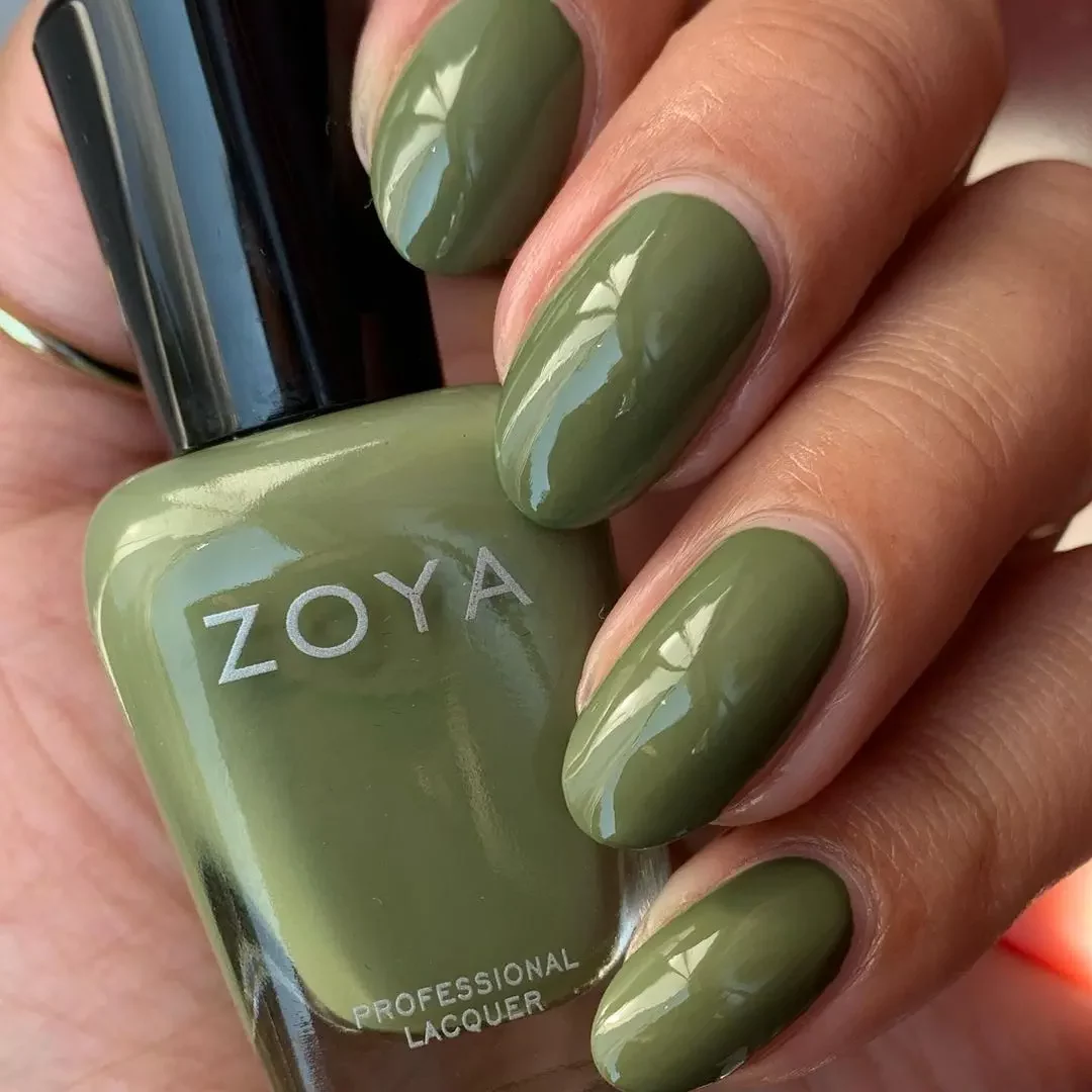 Genesis in Home Spa The best Toxin-Free luxury nail spa experience in New York City, Long Island and The Hamptons area.