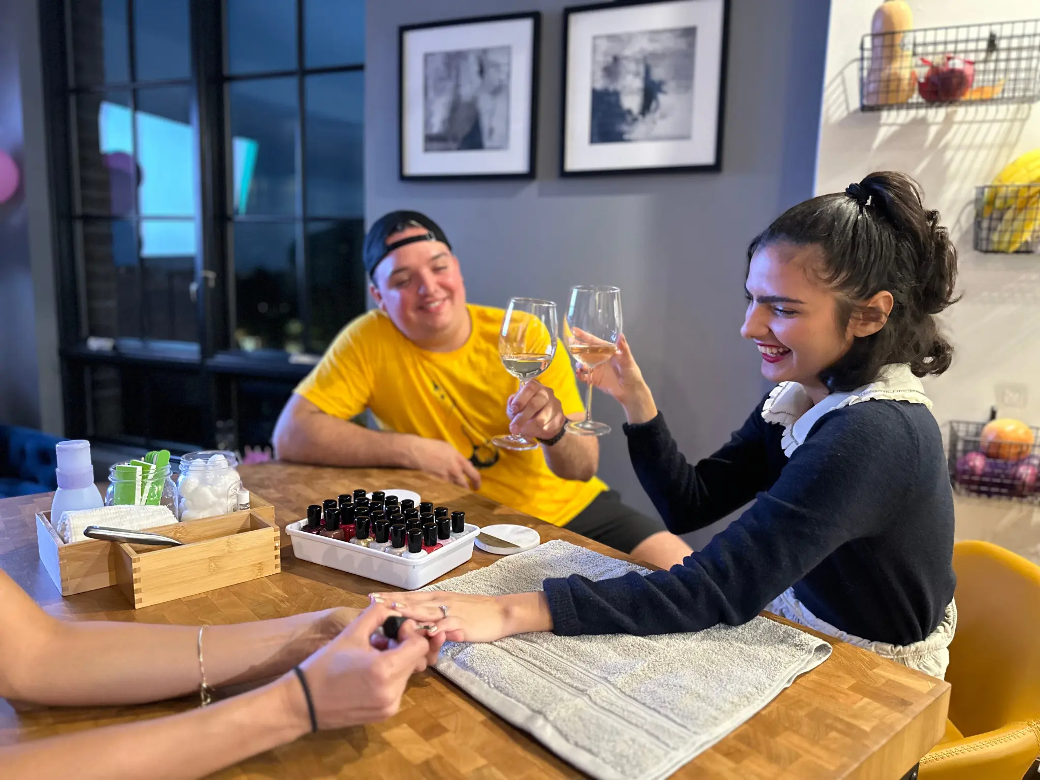 Genesis in Home Spa The best Toxin-Free luxury nail spa experience in New York City, Long Island and The Hamptons area.